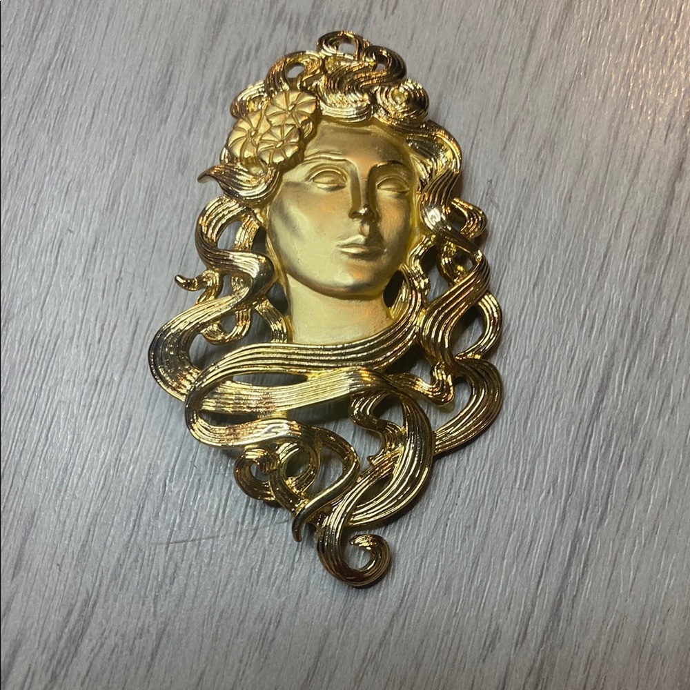 VTG JJ Jonette 1988 Art Nouveau Style Brooch